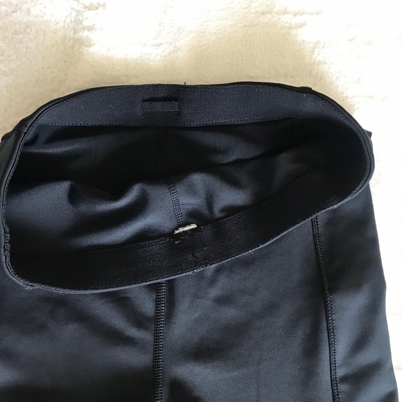 Lorna Jane high waisted 7/8 leggings - Picture 7 of 7